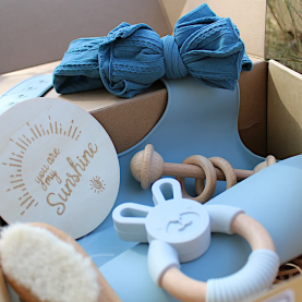 Coffret cadeau bébé maternité de couleur bleue