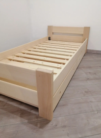 Lit enfant en bois massif avec tiroirs sur mesure