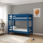 Lit superpos&eacute; en bois avec rambarde